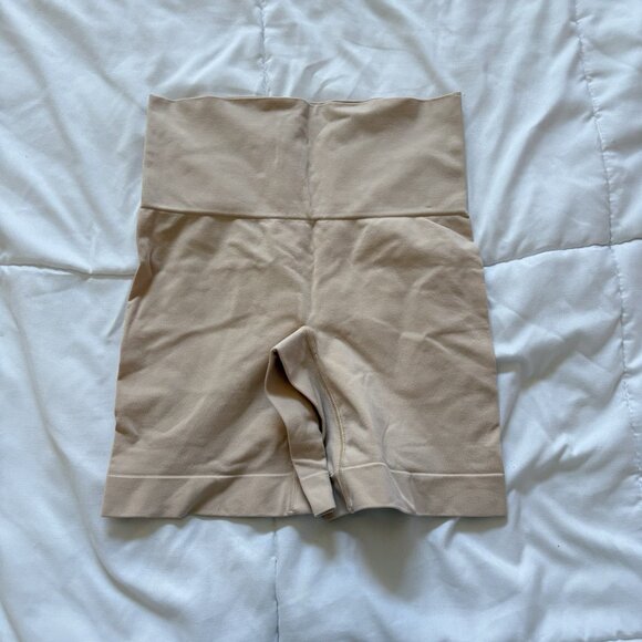 Spanx Other - Spanx Womens Size Medium Tan Shorts Shapewear Shaping Tummy Control Soft Comfy